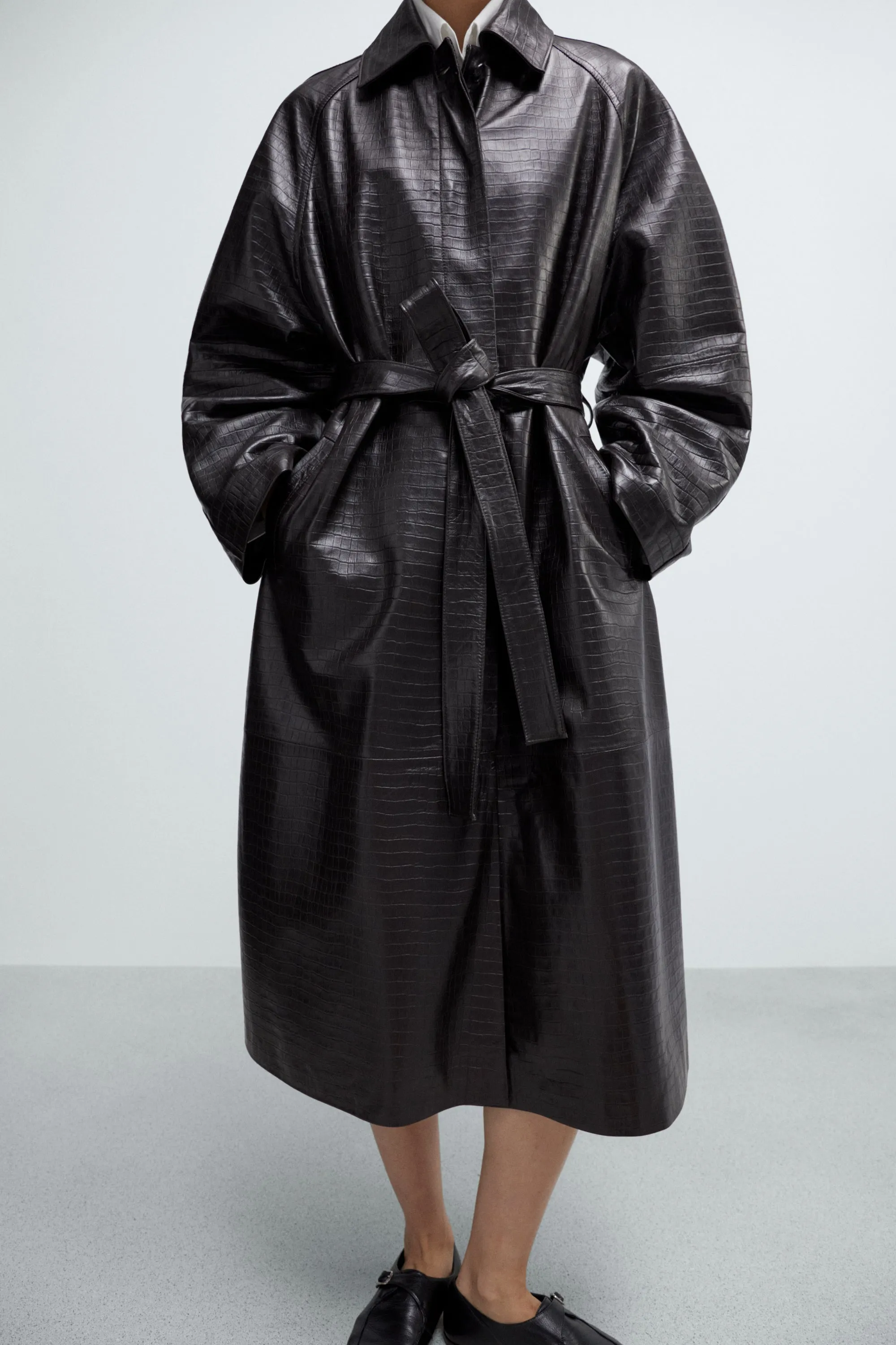 NAPPA LONG COAT sold by Cordera product image thumbnail 2
