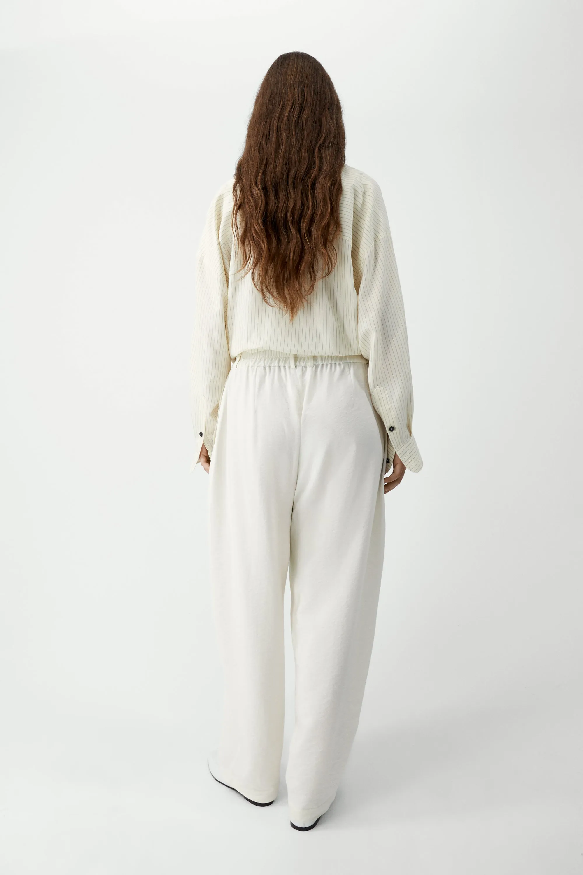 SILK BARREL PANTS sold by Cordera product image thumbnail 3