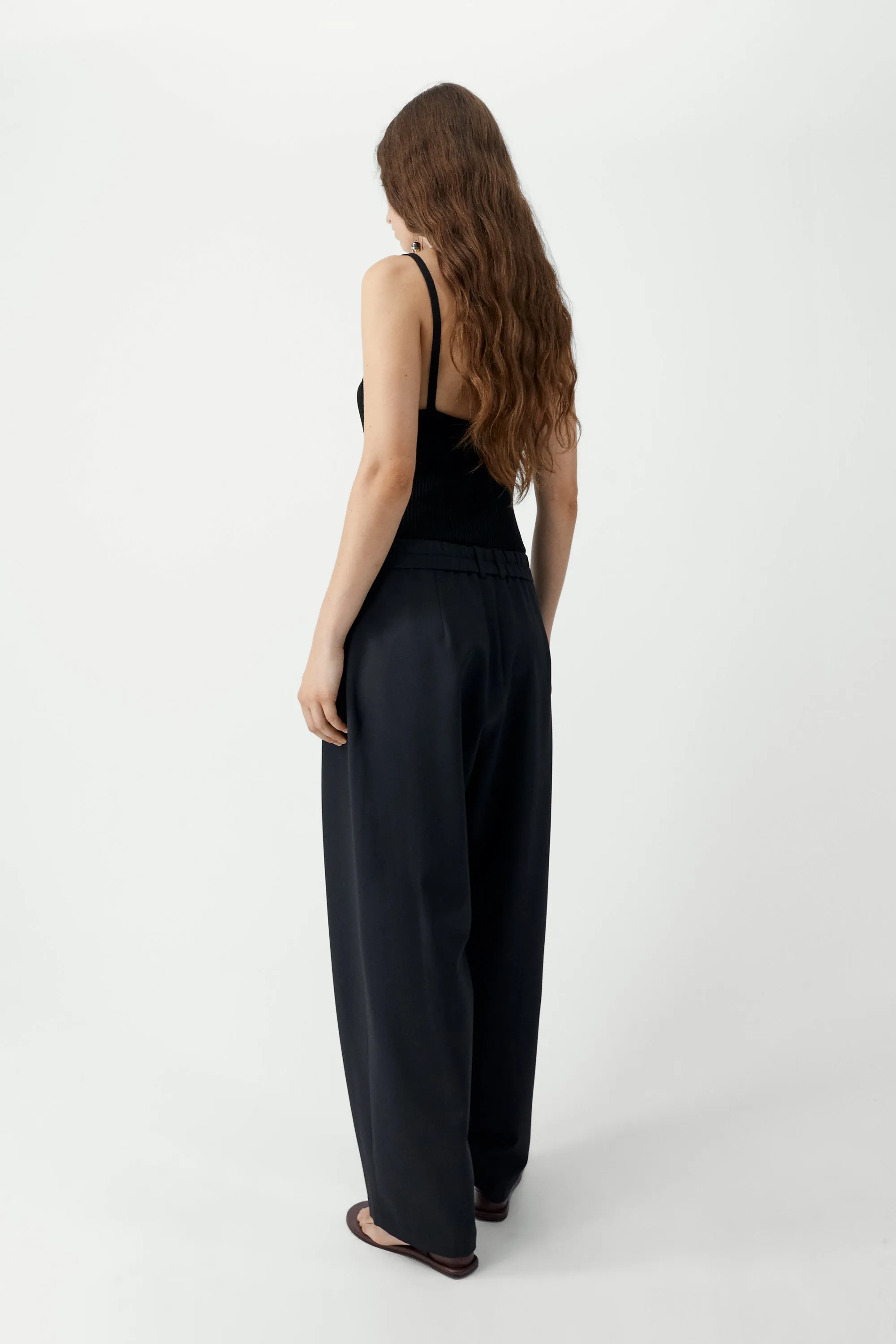 TAILORED BARREL PANTS sold by Cordera product image thumbnail 3