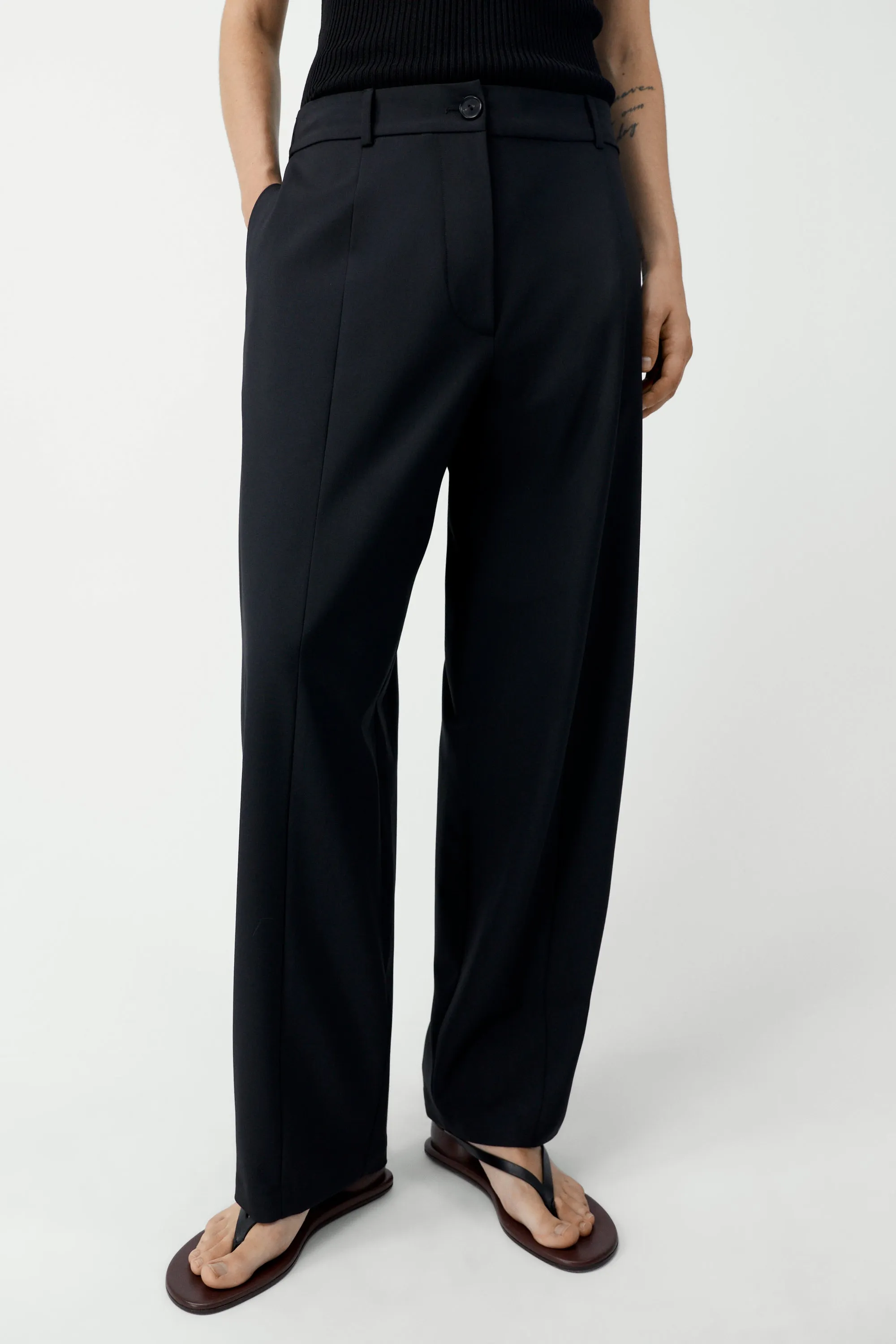 TAILORED BARREL PANTS sold by Cordera product image thumbnail 2