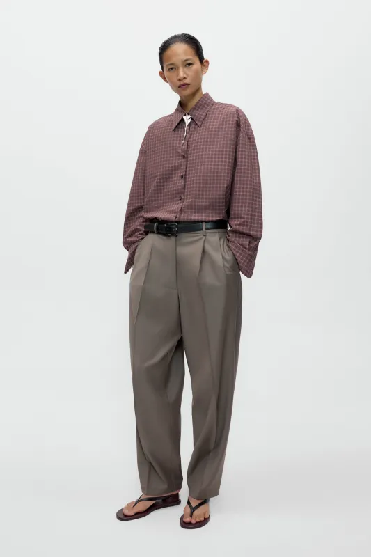 VIRGIN WOOL MASCULINE BARREL PANTS made by Cordera