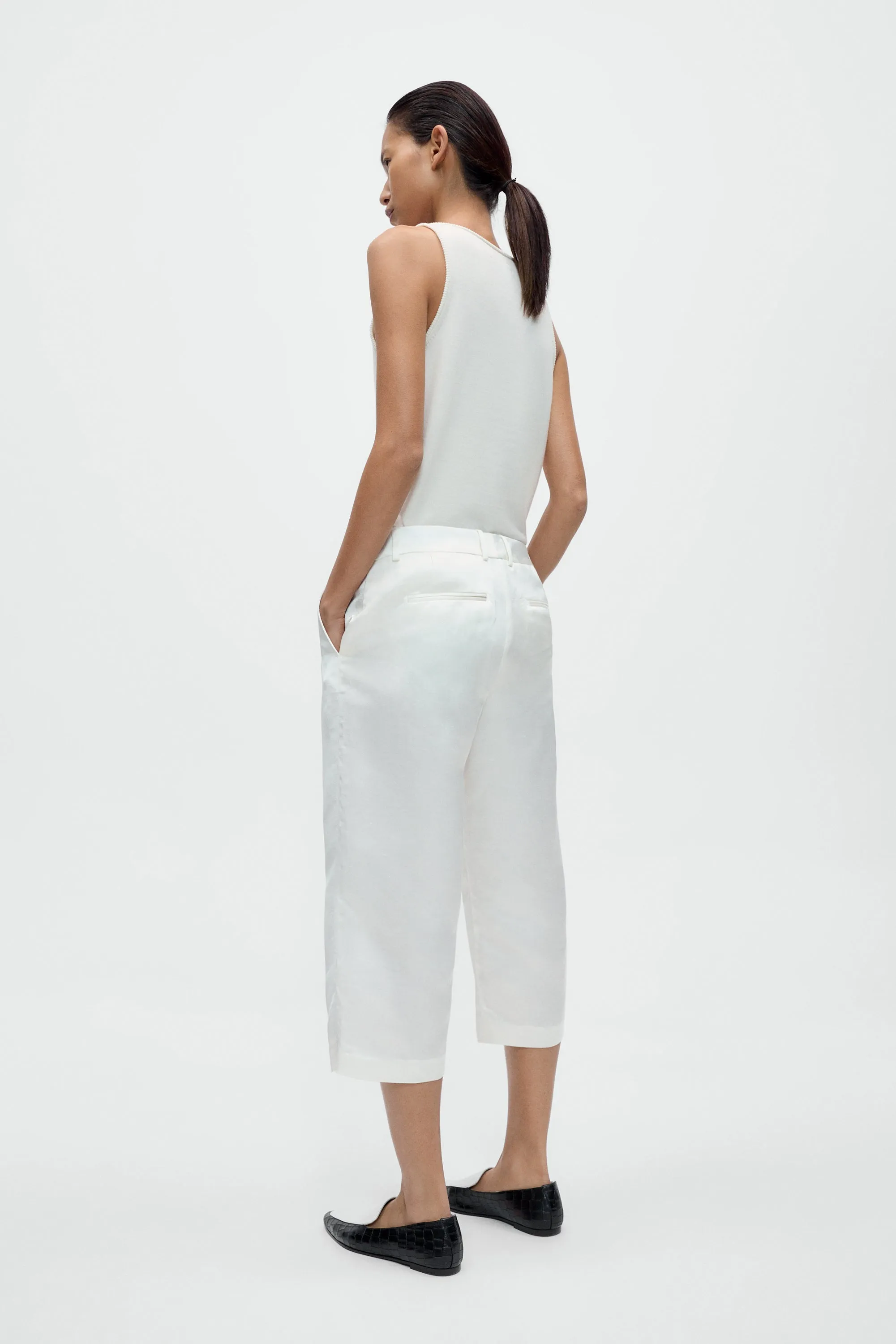 LOW RISE SATIN CAPRI PANTS sold by Cordera product image thumbnail 3
