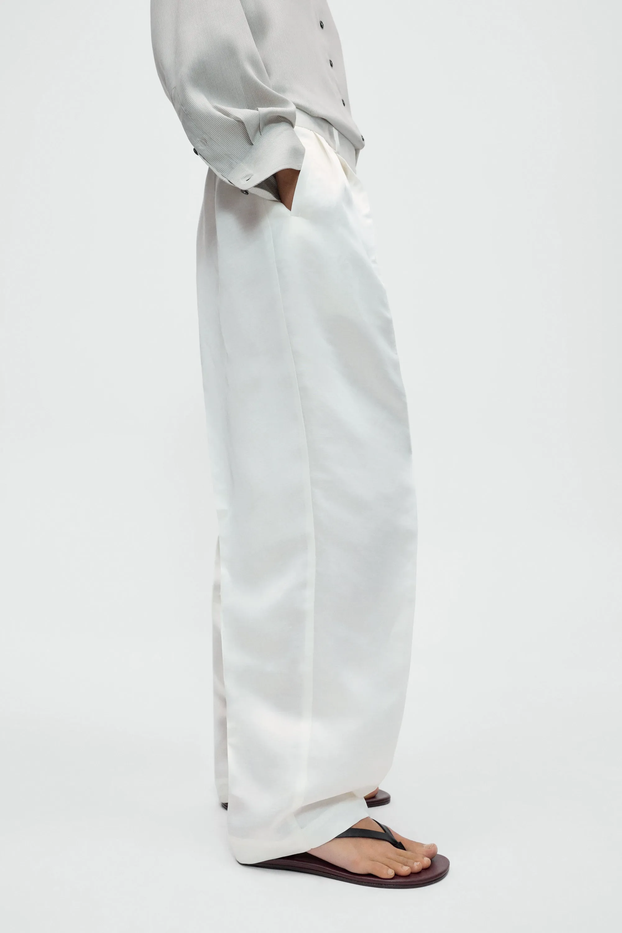 SATIN MASCULINE BARREL PANTS sold by Cordera product image thumbnail 4