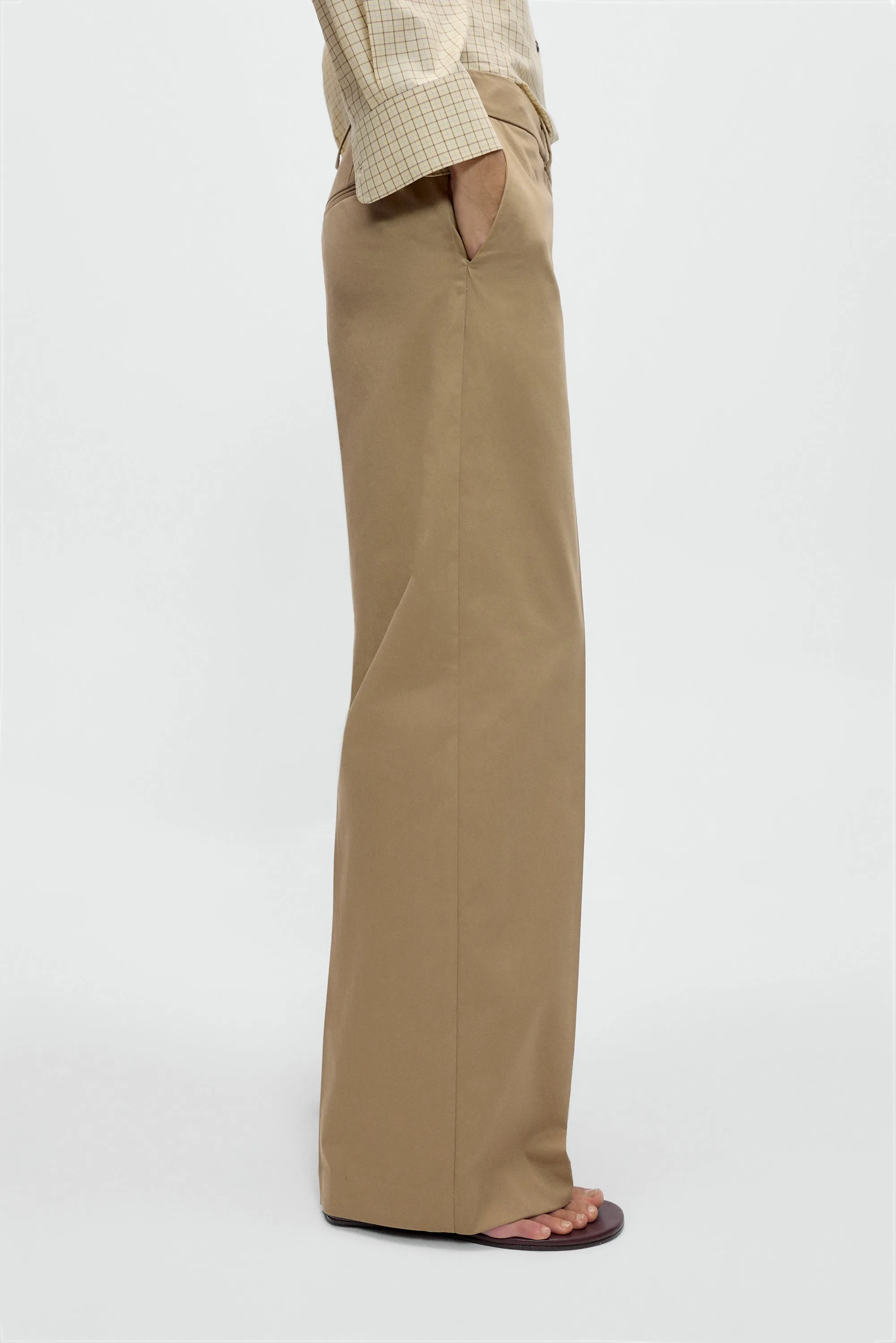 LOW RISE COTTON PANTS sold by Cordera product image thumbnail 4