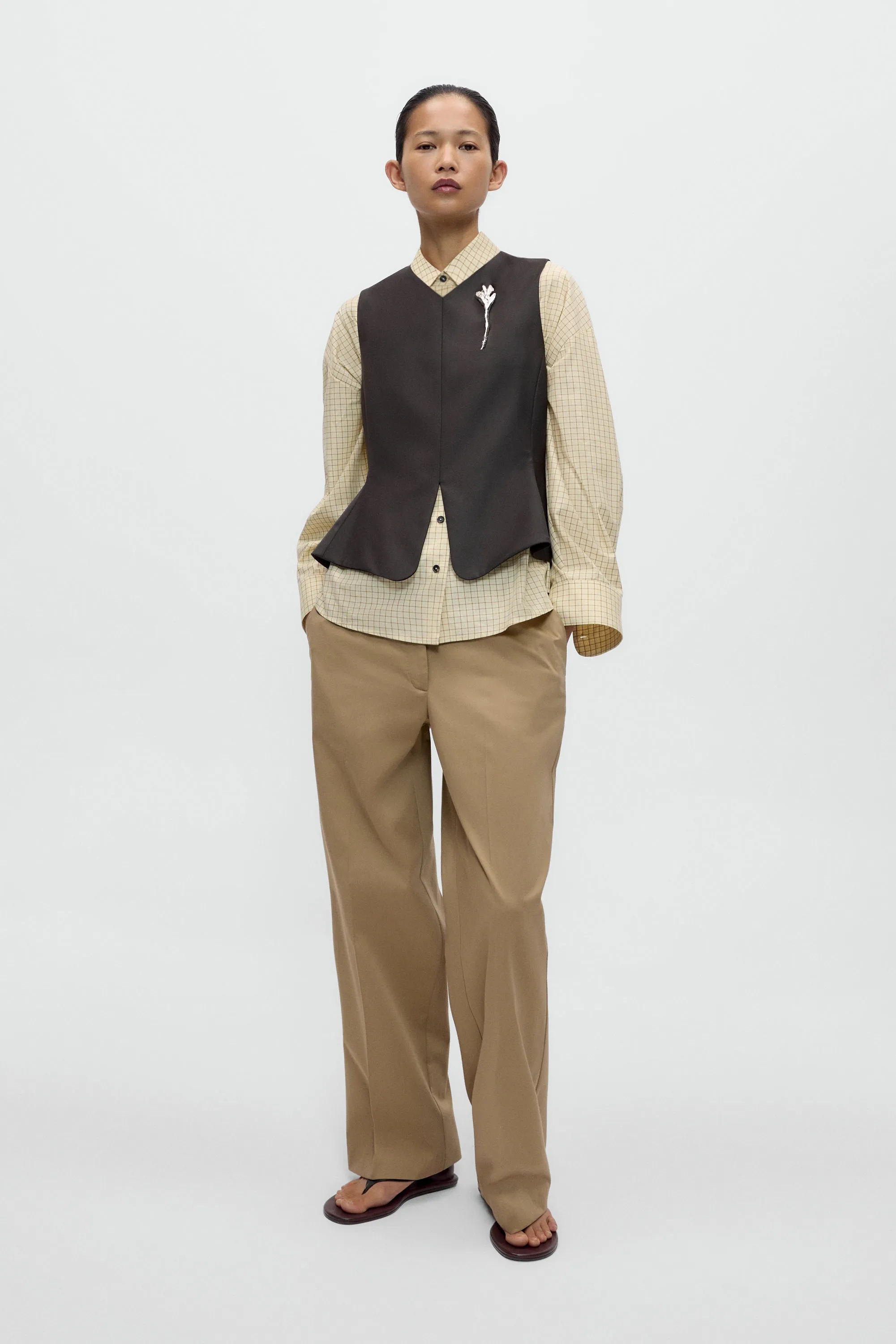 LOW RISE COTTON PANTS sold by Cordera