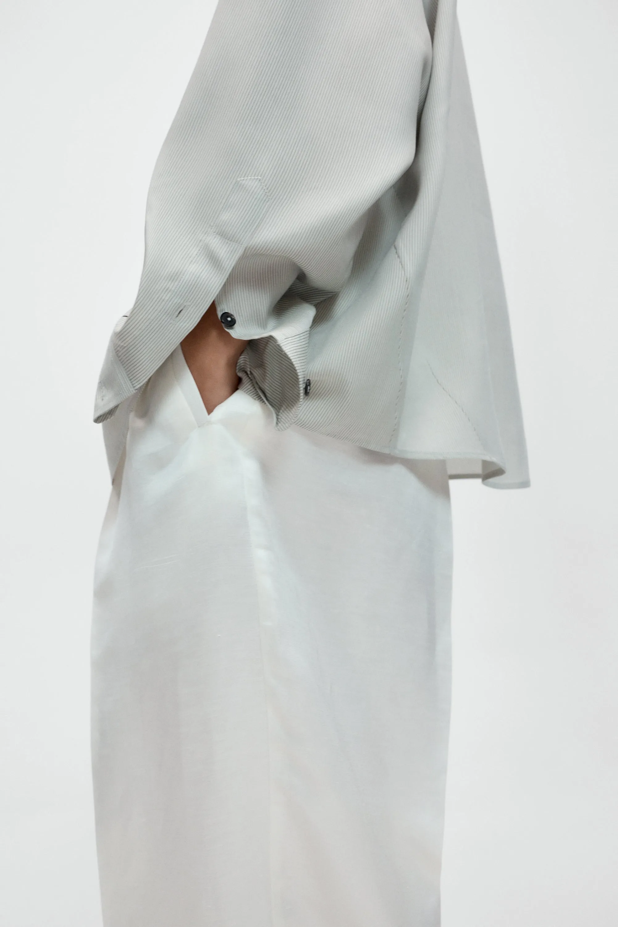 PINSTRIPED OVERSIZED SHIRT sold by Cordera product image thumbnail 4
