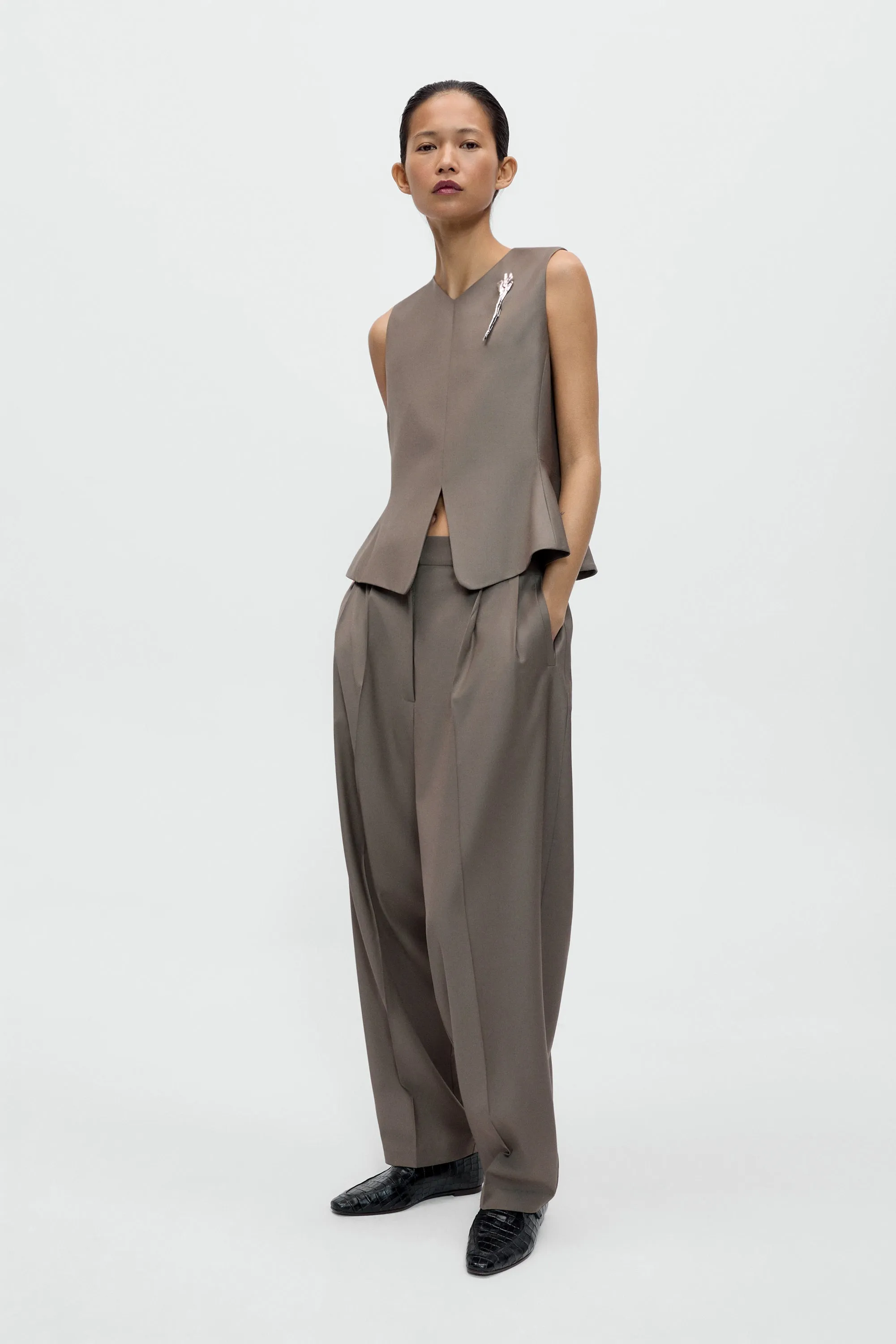 TAILORED PEPLUM VEST sold by Cordera product image thumbnail 2