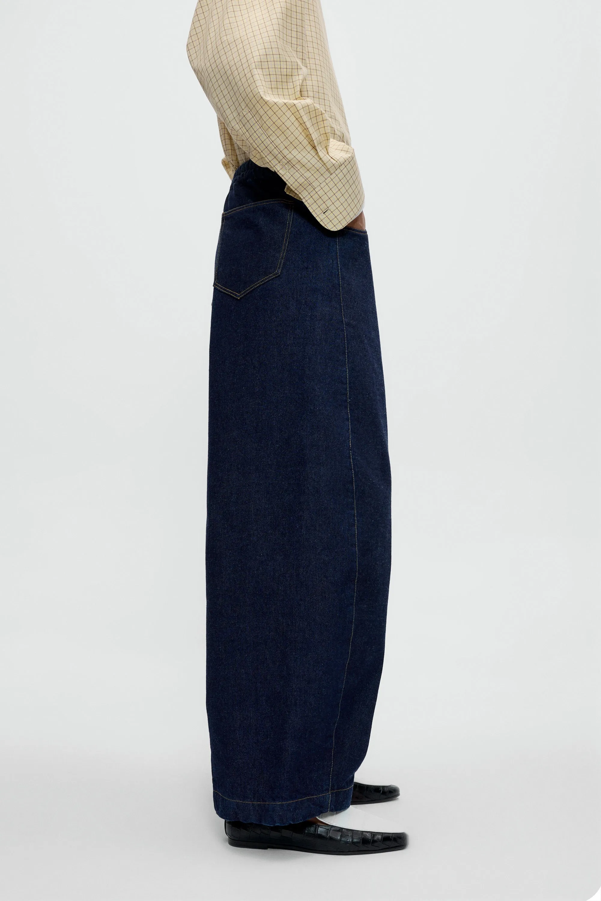 CURVED BAGGY JEANS sold by Cordera product image thumbnail 2