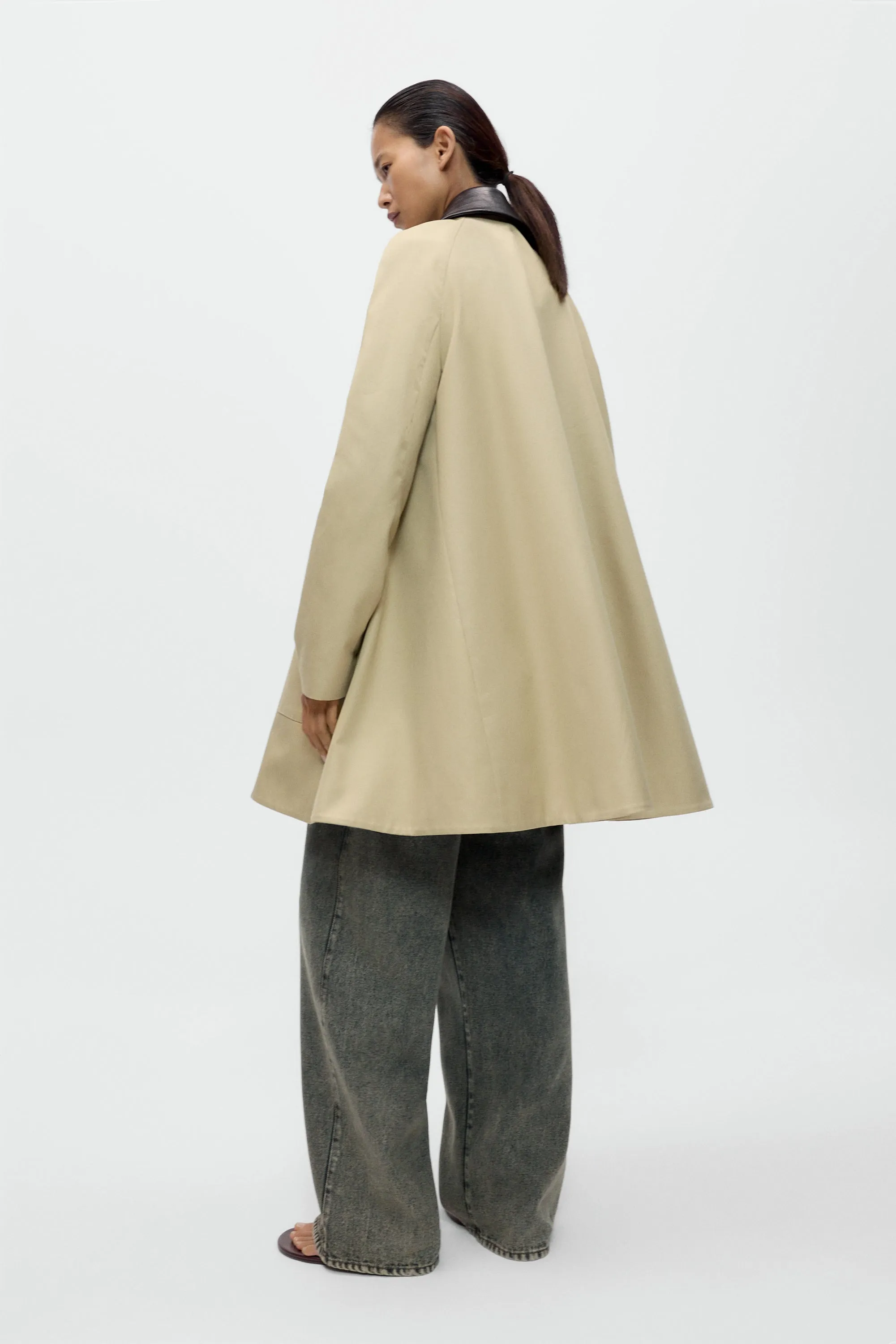 LEATHER COLLAR VOLUMINOUS COAT sold by Cordera product image thumbnail 4