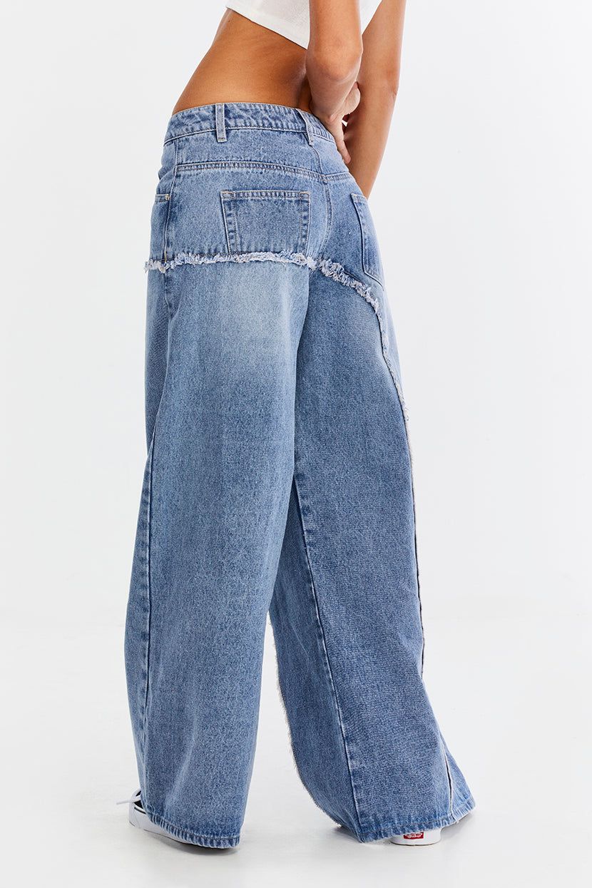 מכנסי ג'ינס To the Left בשילוב קרע sold by Adika product image thumbnail 4