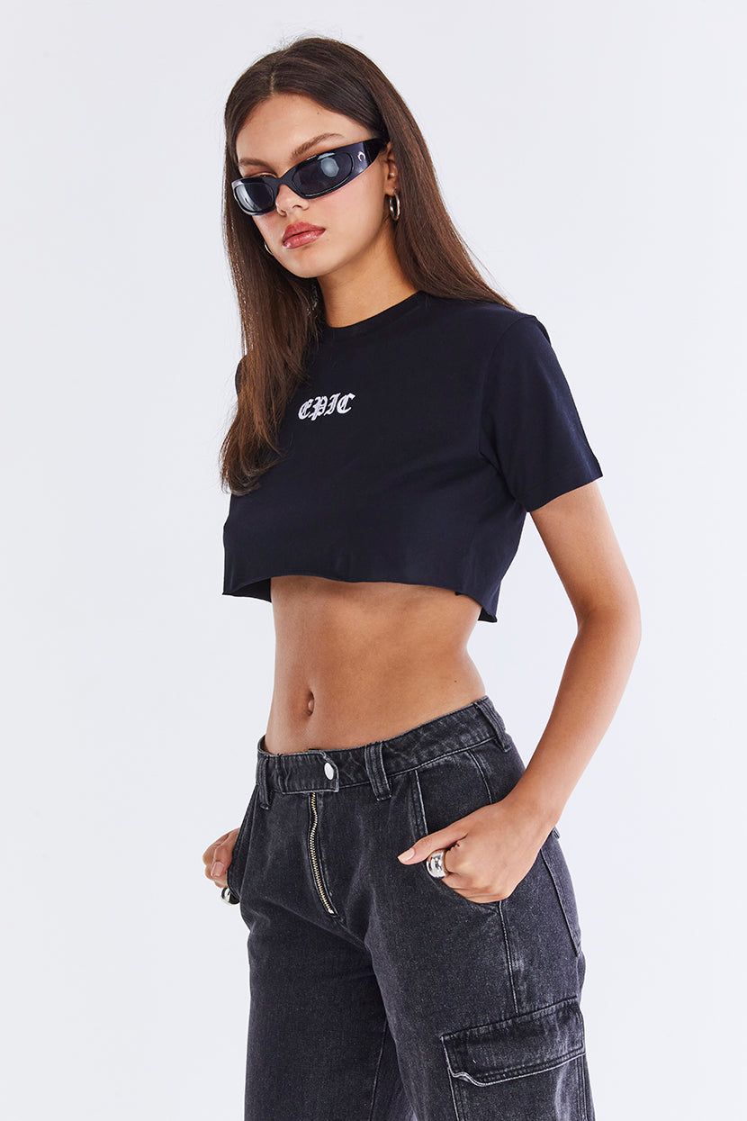 טי-שירט קרופ Set the Tone סיומת גזורה sold by Adika product image thumbnail 3