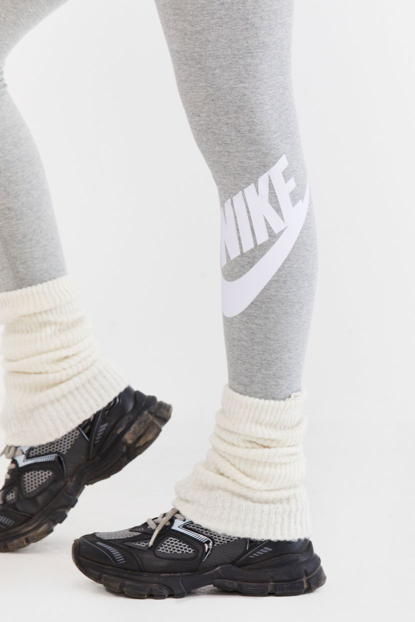 מכנסי טייץ לוגו גזרה גבוהה // NIKE sold by Adika product image thumbnail 2