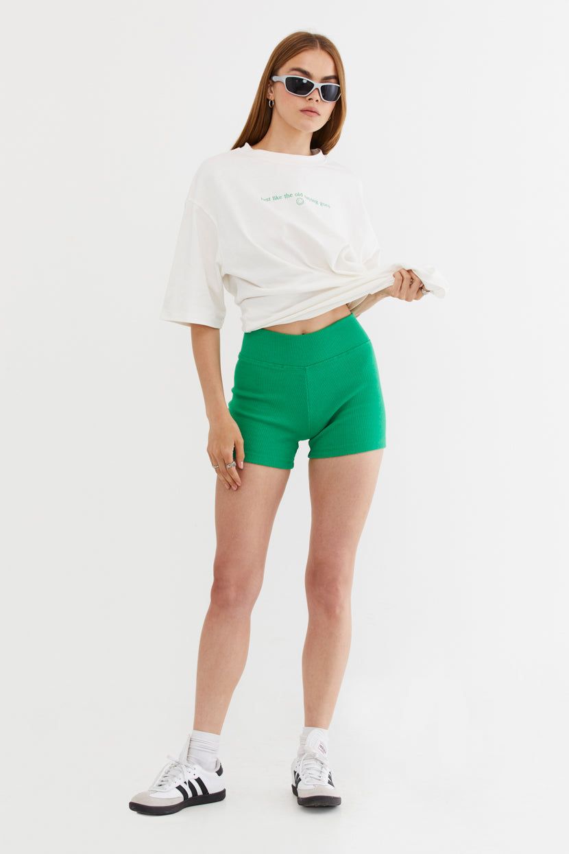 שורטס ריב Be Right Back sold by Adika