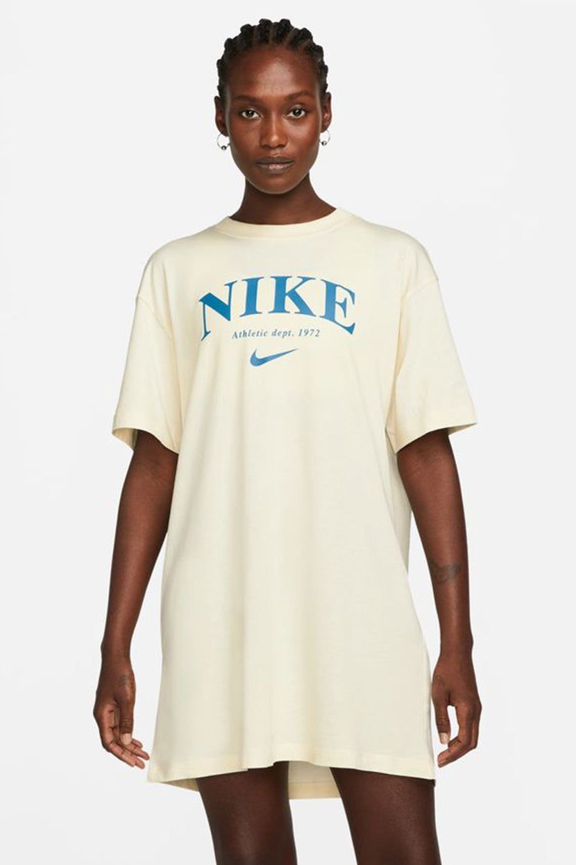 שמלת טי-שירט דיטייל לוגו // NIKE sold by Adika