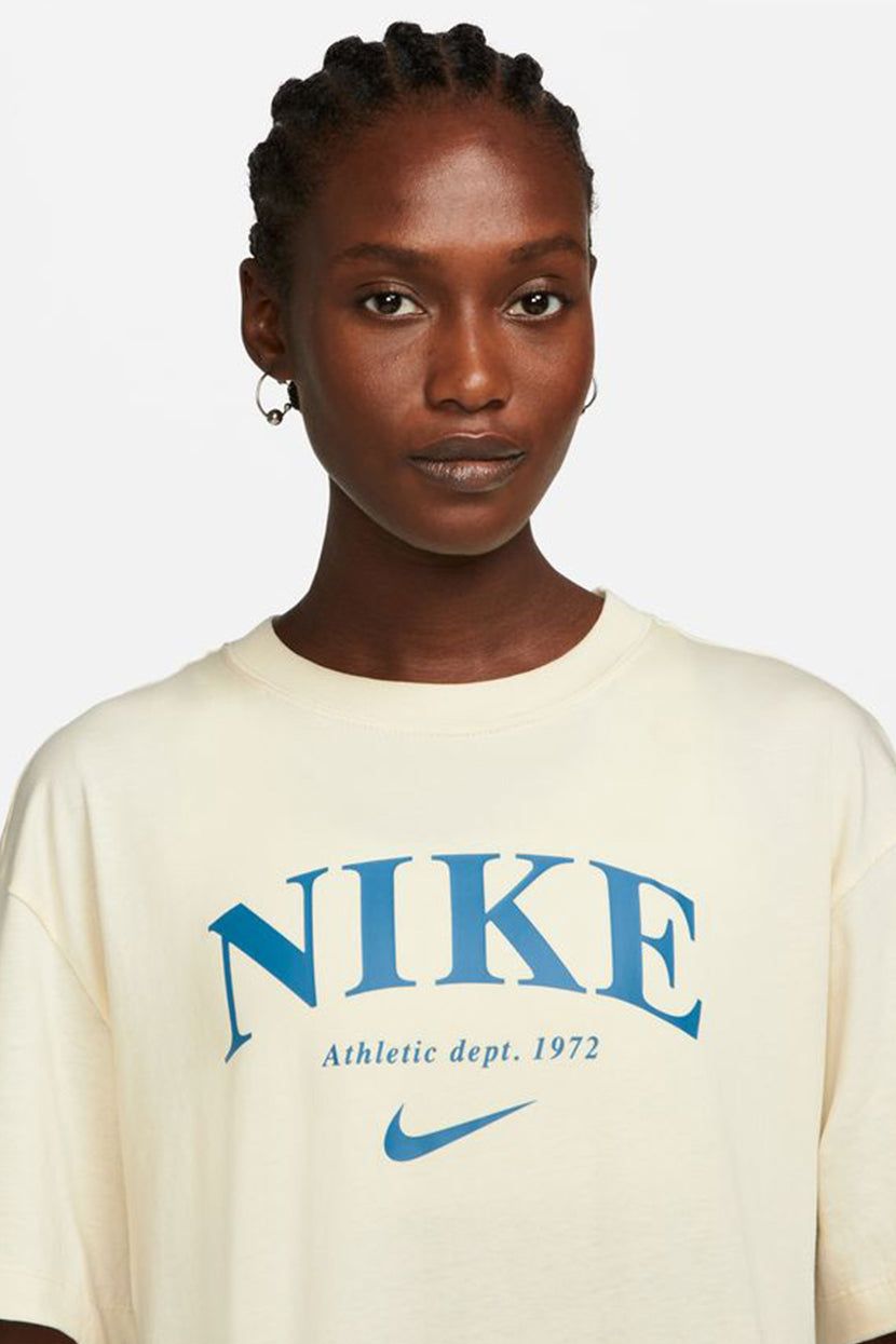 שמלת טי-שירט דיטייל לוגו // NIKE sold by Adika product image thumbnail 2