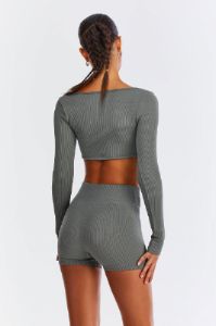 חולצת ריב Black Out חיתוך קרופ | SEAMLESS sold by Adika