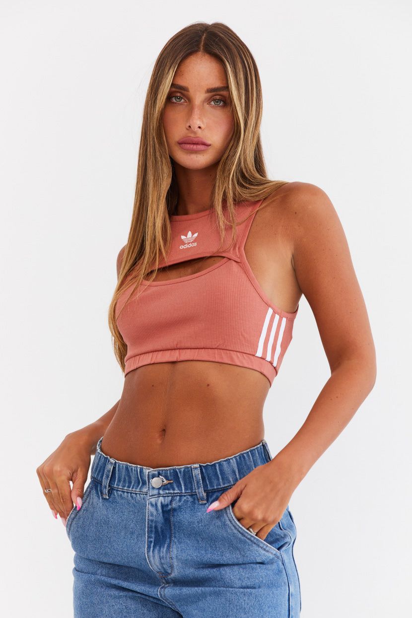 טופ אימון קאט-אאוט // adidas sold by Adika