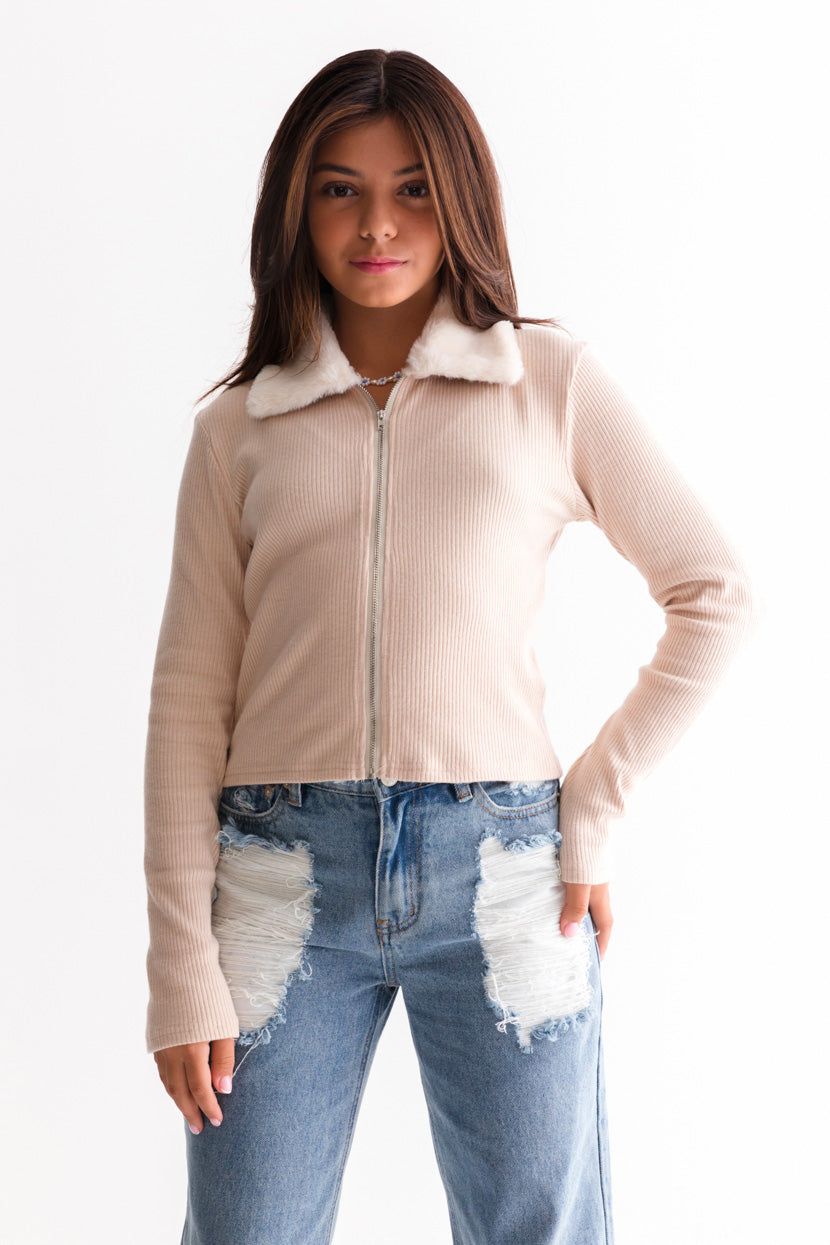 סריג ריין צווארון פרוותי sold by Adika