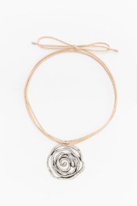 מארז בושם ושרשרת Blossom sold by Adika