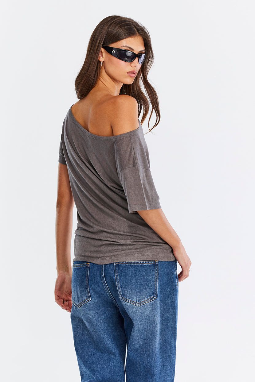 חולצת Over The Top דרופ-שולדר sold by Adika product image thumbnail 3