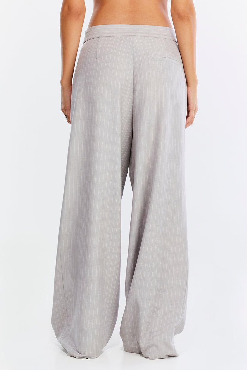 מכנסיים Serious IT Girl גזרה מחויטת sold by Adika product image thumbnail 3