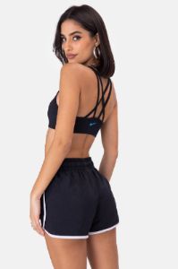 טופ חזייה פתחי קאט-אאוט // NIKE sold by Adika