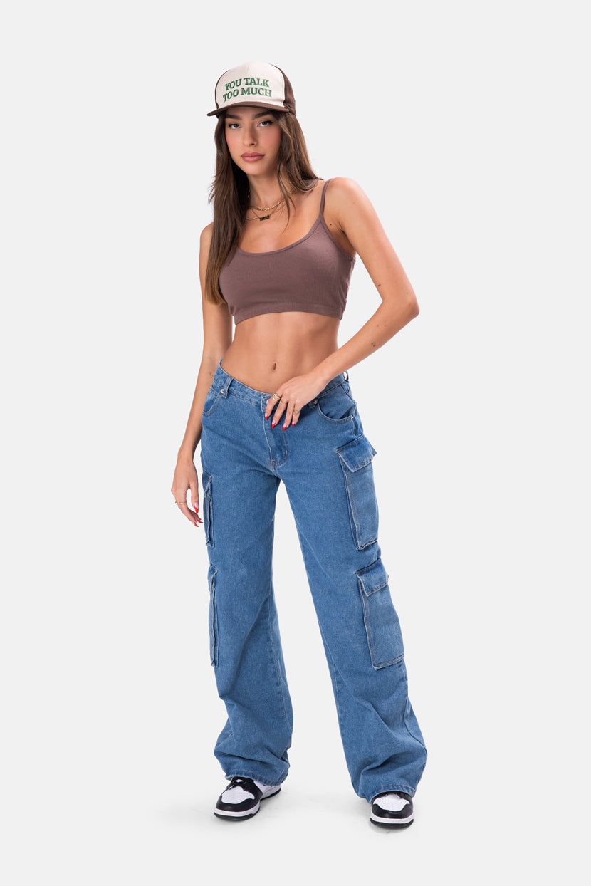 טופ קרופ צ'ינו פתח בגב sold by Adika