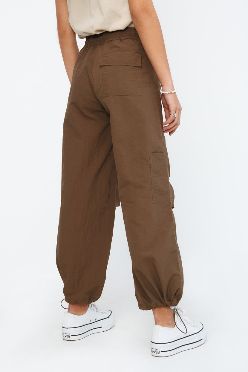 מכנסי ניילון איילין גזרה רחבה sold by Adika product image thumbnail 5