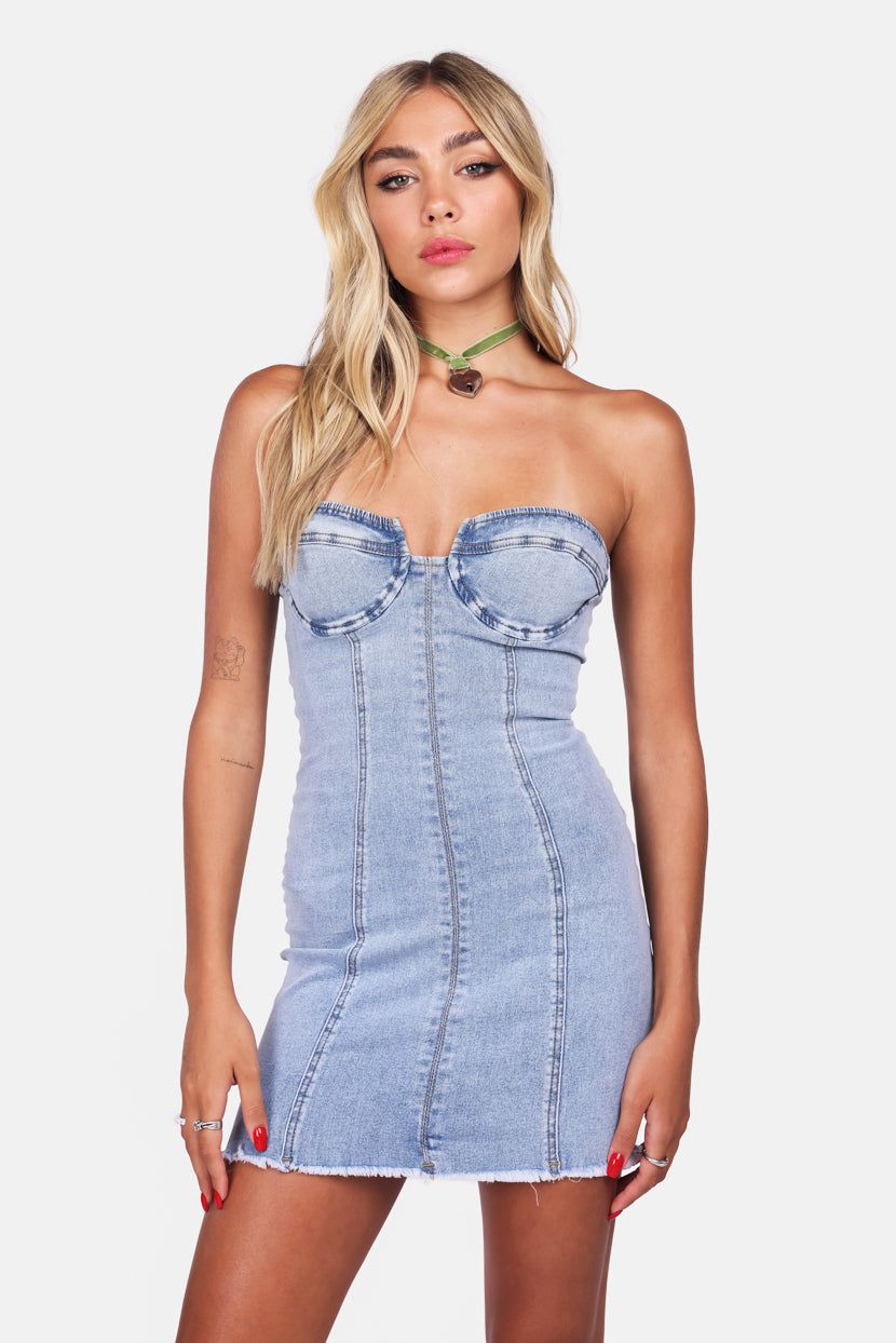 שמלת מחוך Main Character דנים sold by Adika