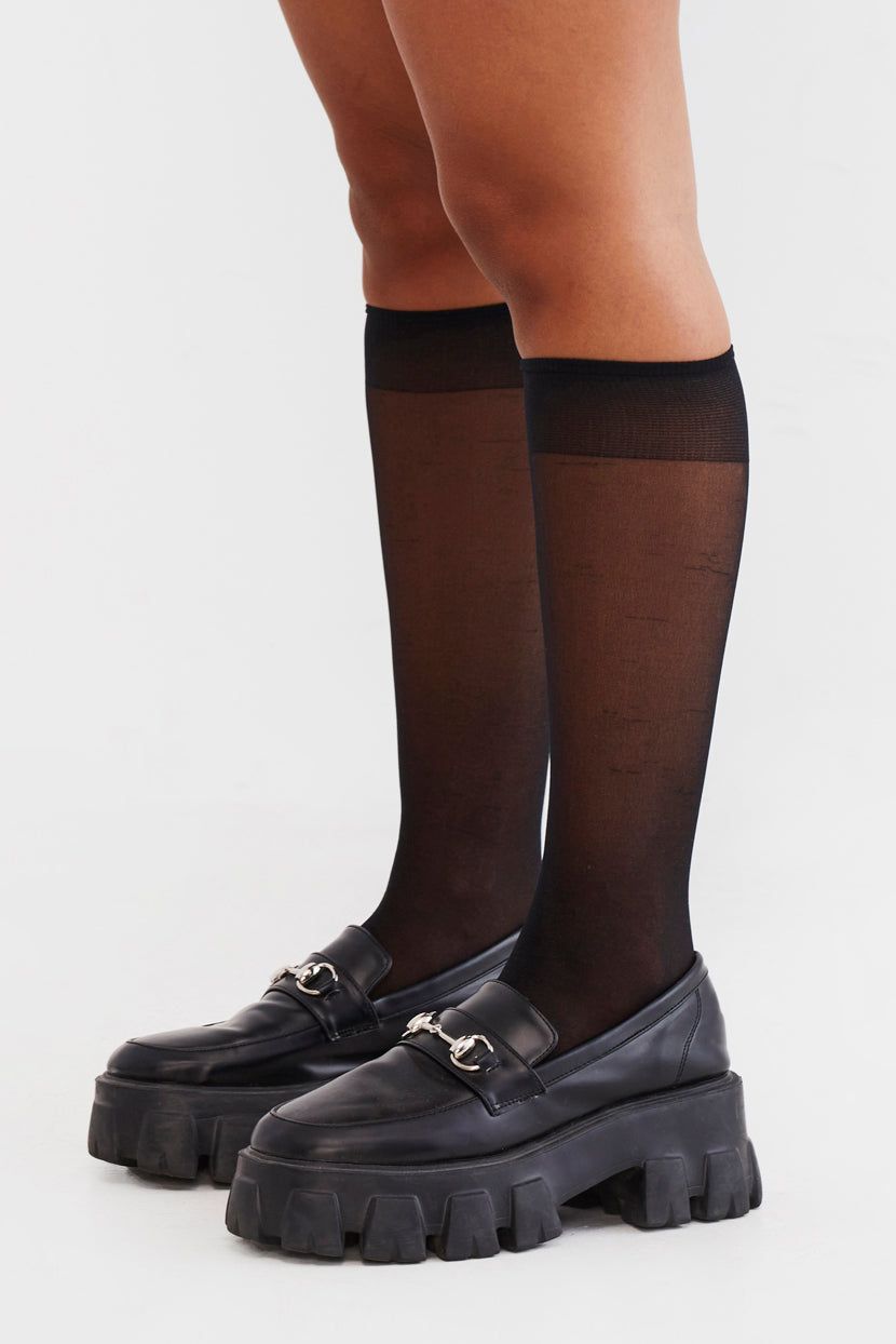 גרבי ברך לזלי בד ניילון sold by Adika