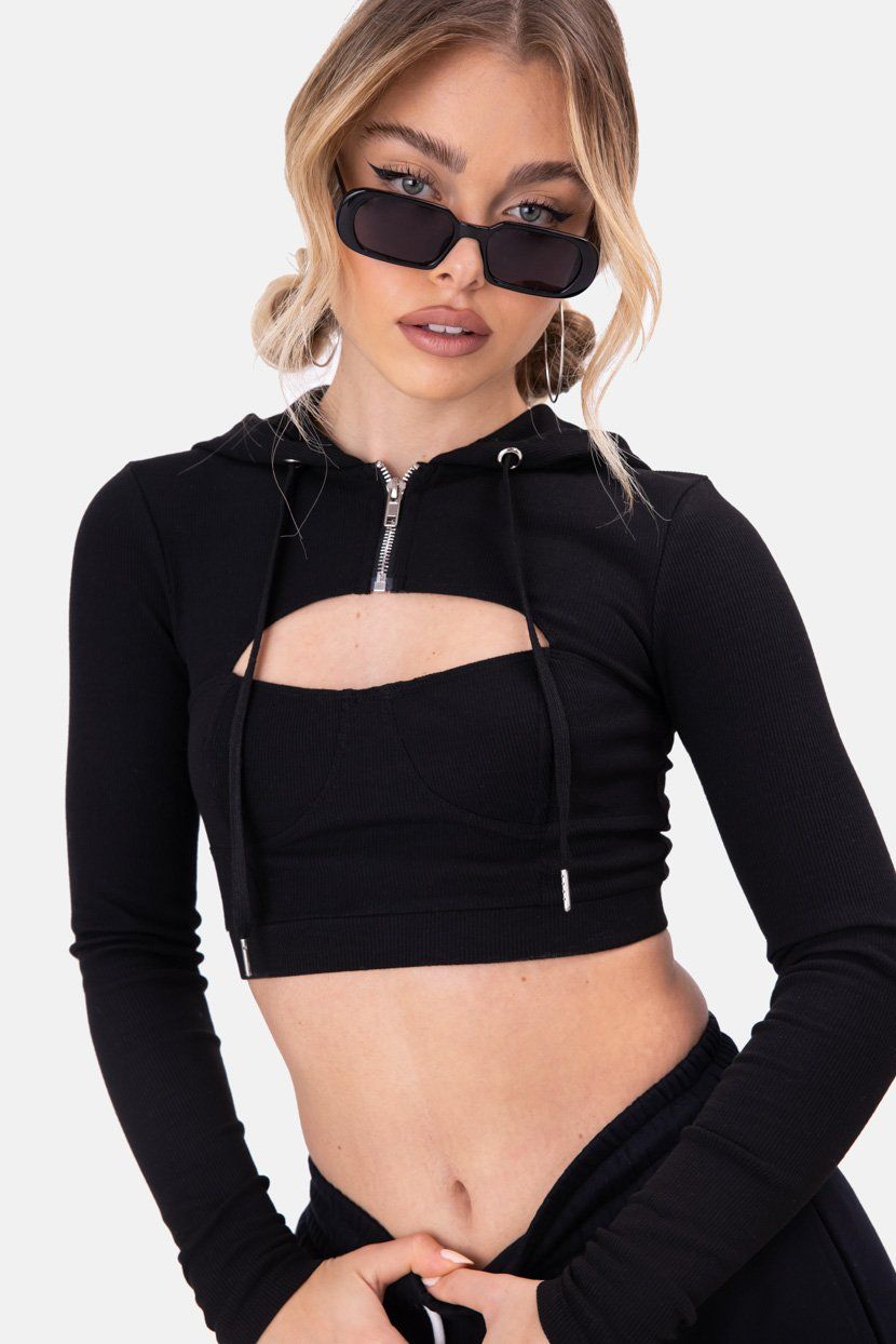 חולצת קפוצ'ון סלורי קאט-אאוט sold by Adika