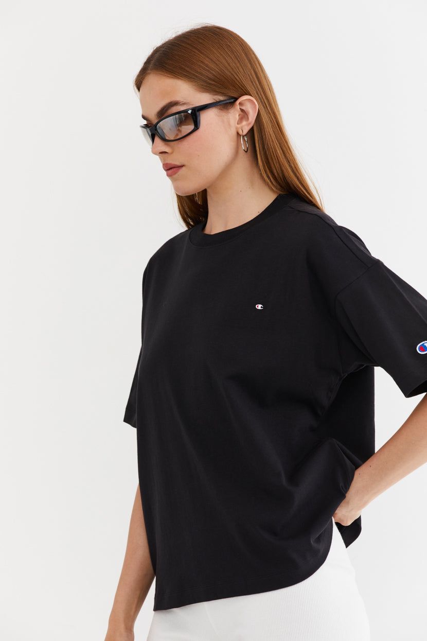 טי-שירט אוברסייז דיטייל לוגו // Champion sold by Adika product image thumbnail 3