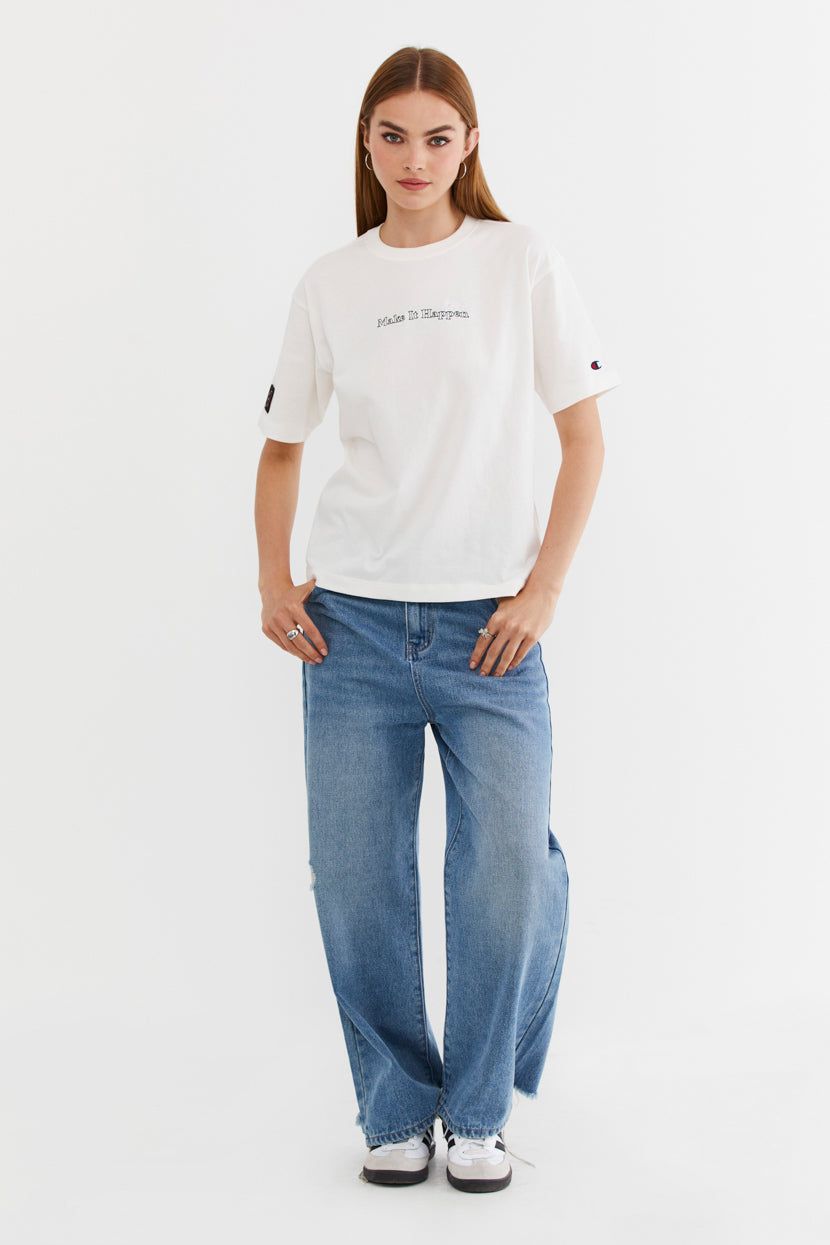 טי-שירט עיטור קדמי // Champion sold by Adika