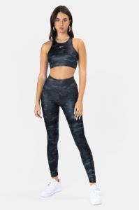 טופ Swoosh קאט-אאוט בגב // NIKE sold by Adika