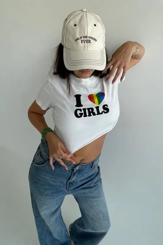 טי-שירט Love Girls חיתוך קרופ sold by Adika