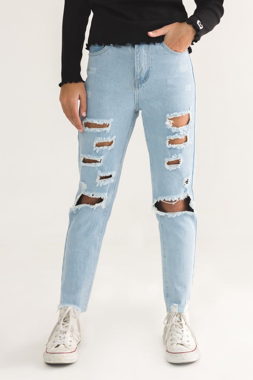 מכנסי ג'ינס מישל בשילוב קרעים sold by Adika product image thumbnail 3