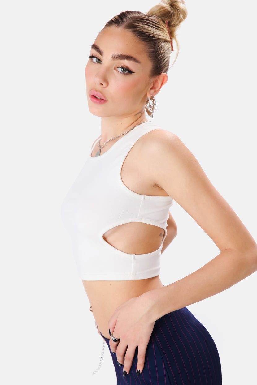 טופ קרופ סניקי פתחי קאט-אאוט sold by Adika