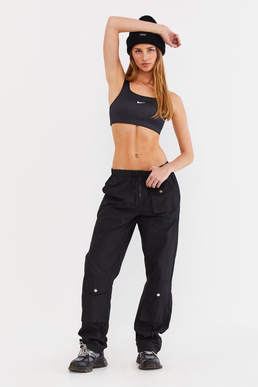 טופ Swoosh גימור מטאלי // NIKE sold by Adika product image thumbnail 5