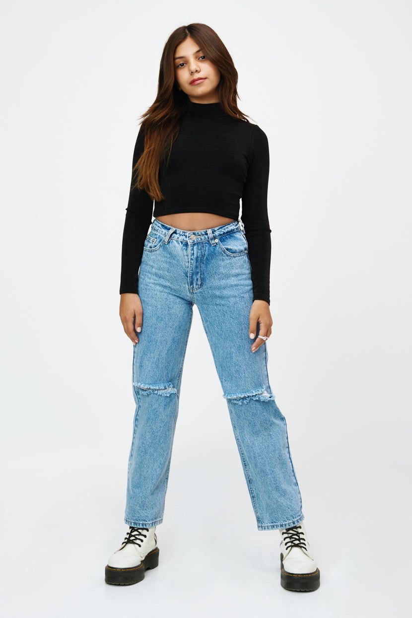 מכנסי ג'ינס בוני גזרה ישרה sold by Adika