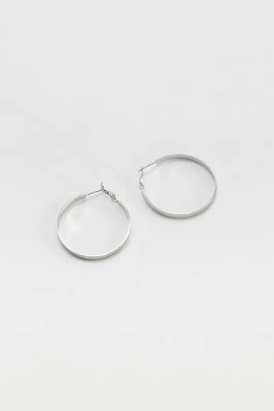 עגילי חישוק 
גדולים מרילין sold by Adika