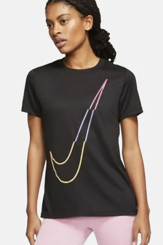 טי-שירט דריי-פיט דיטייל לוגו // NIKE sold by Adika
