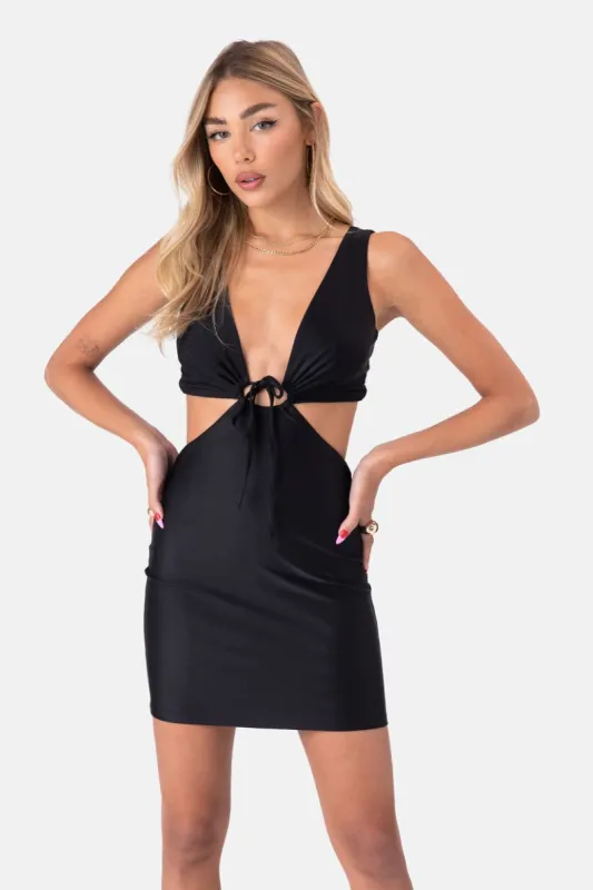 שמלת קאט-אאוט ריינס דיטייל קשירה sold by Adika