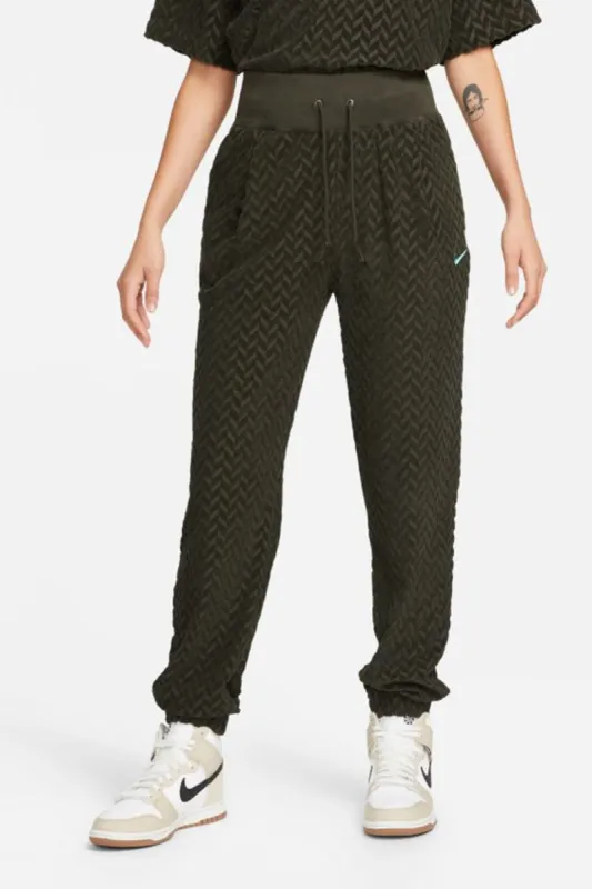 מכנסי טרנינג טקסטורה מחוספסת // NIKE sold by Adika