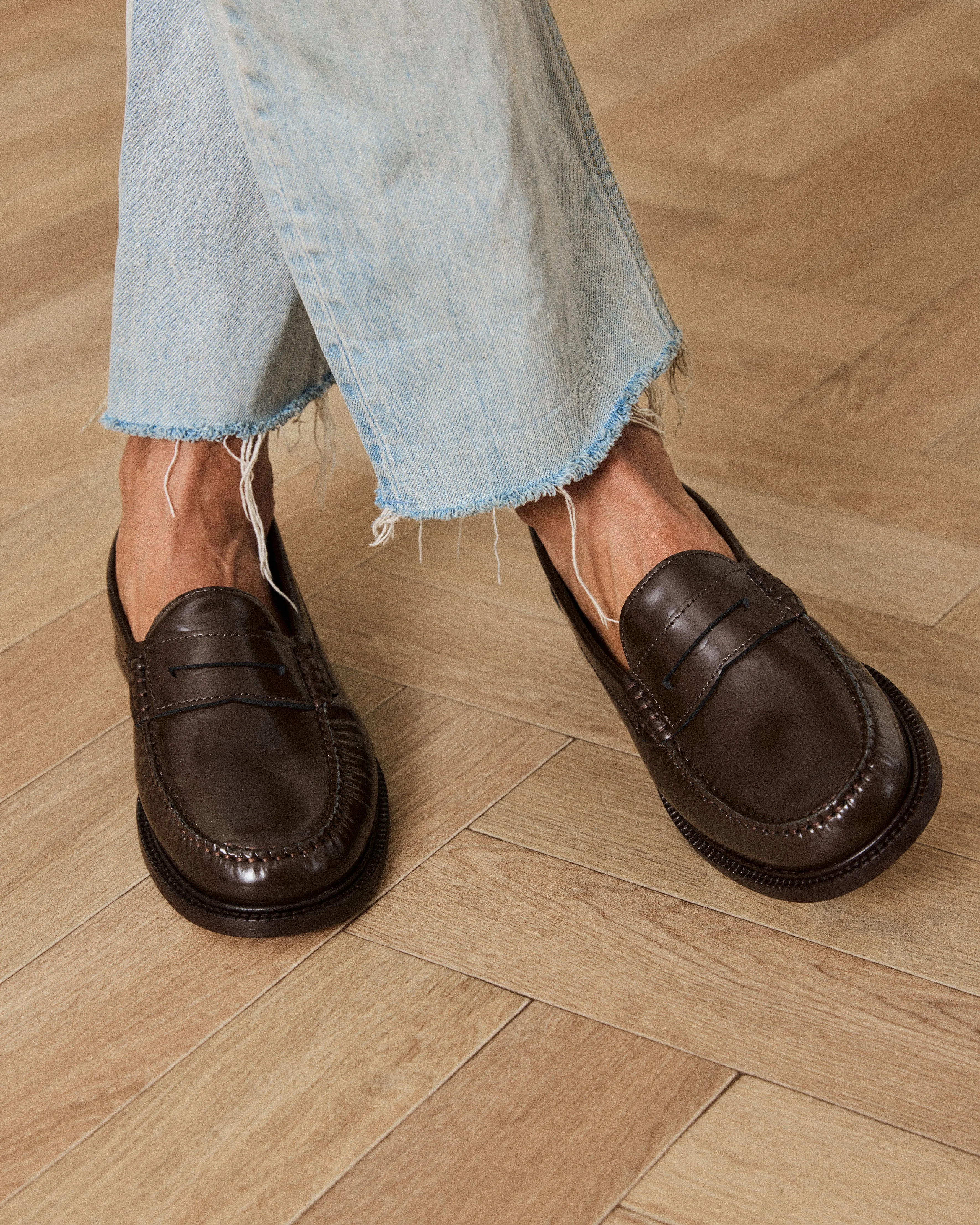 YARDEE MOCCASIN LOAFER sold by VINNY's product image thumbnail 2