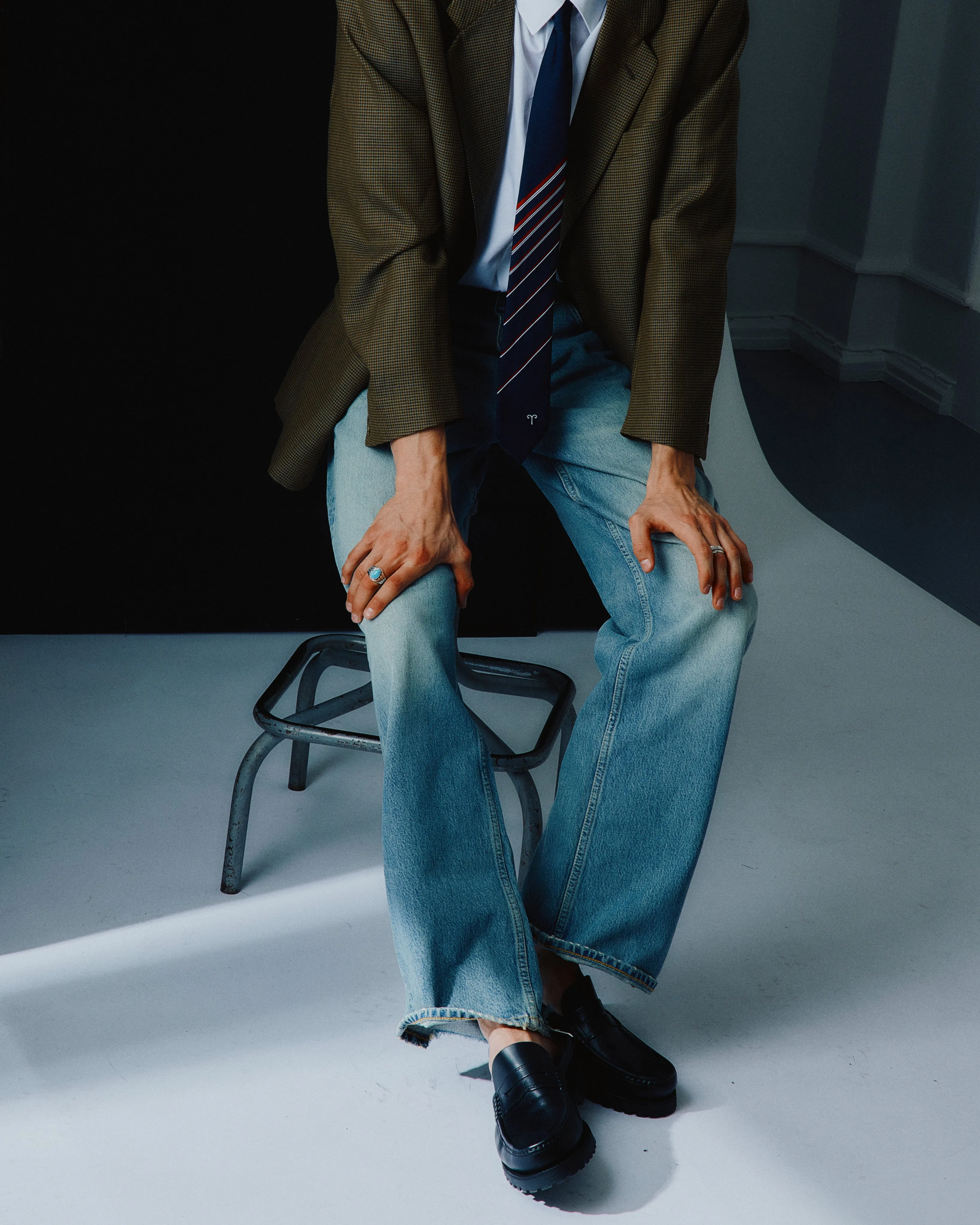 LEE LAKE sold by VINNY's product image thumbnail 3