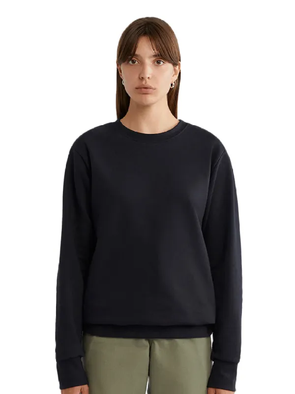 Crewneck Essential - Black sold by C'est beau