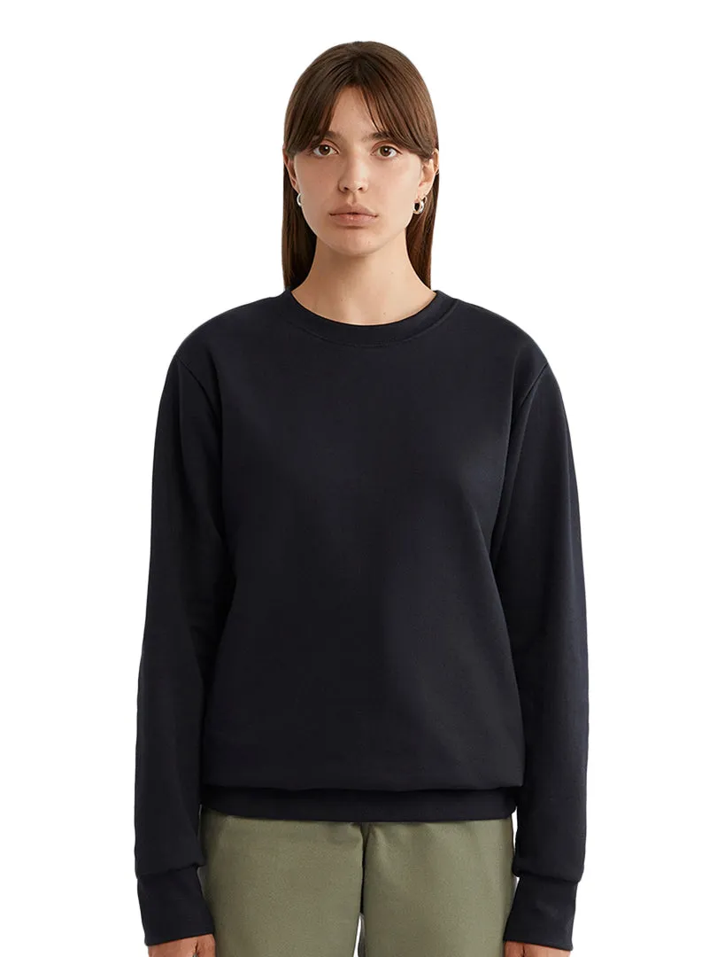 Crewneck Essential - Black sold by C'est beau