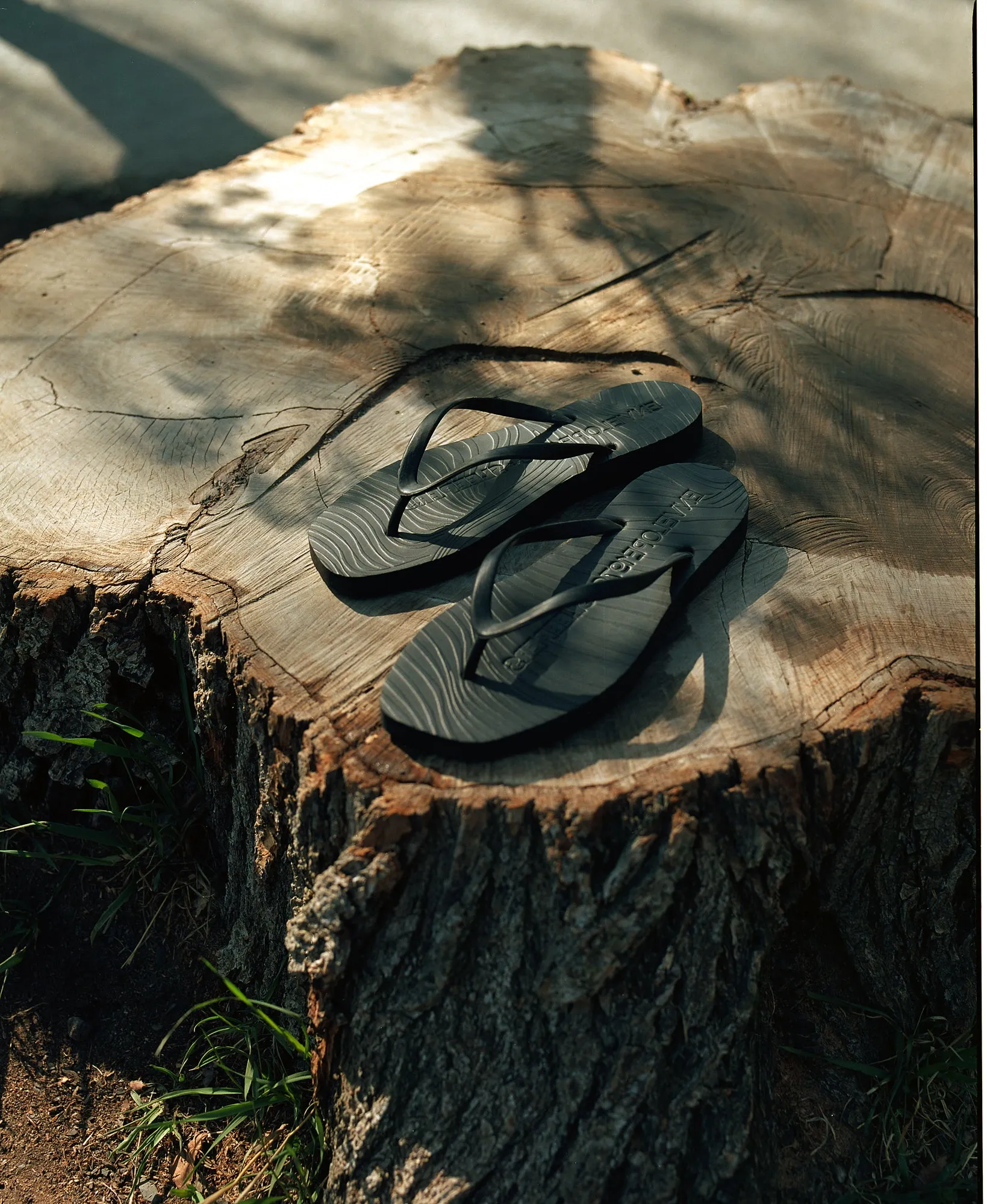 Envelope x Sleepers Black Flip Flop sold by Sleepers product image thumbnail 3