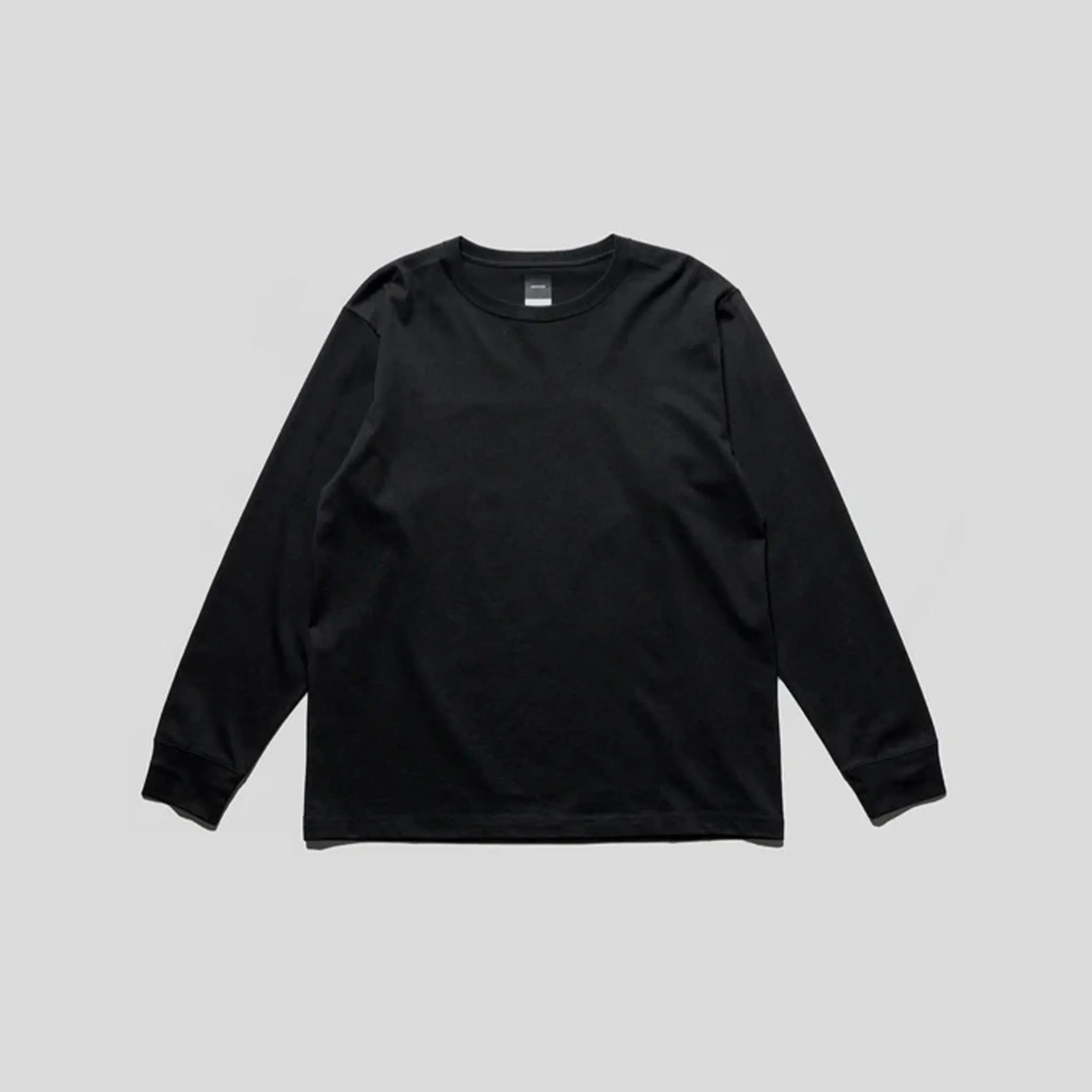 RELAXED LONGSLEEVE BLACK sold by Hobbyism