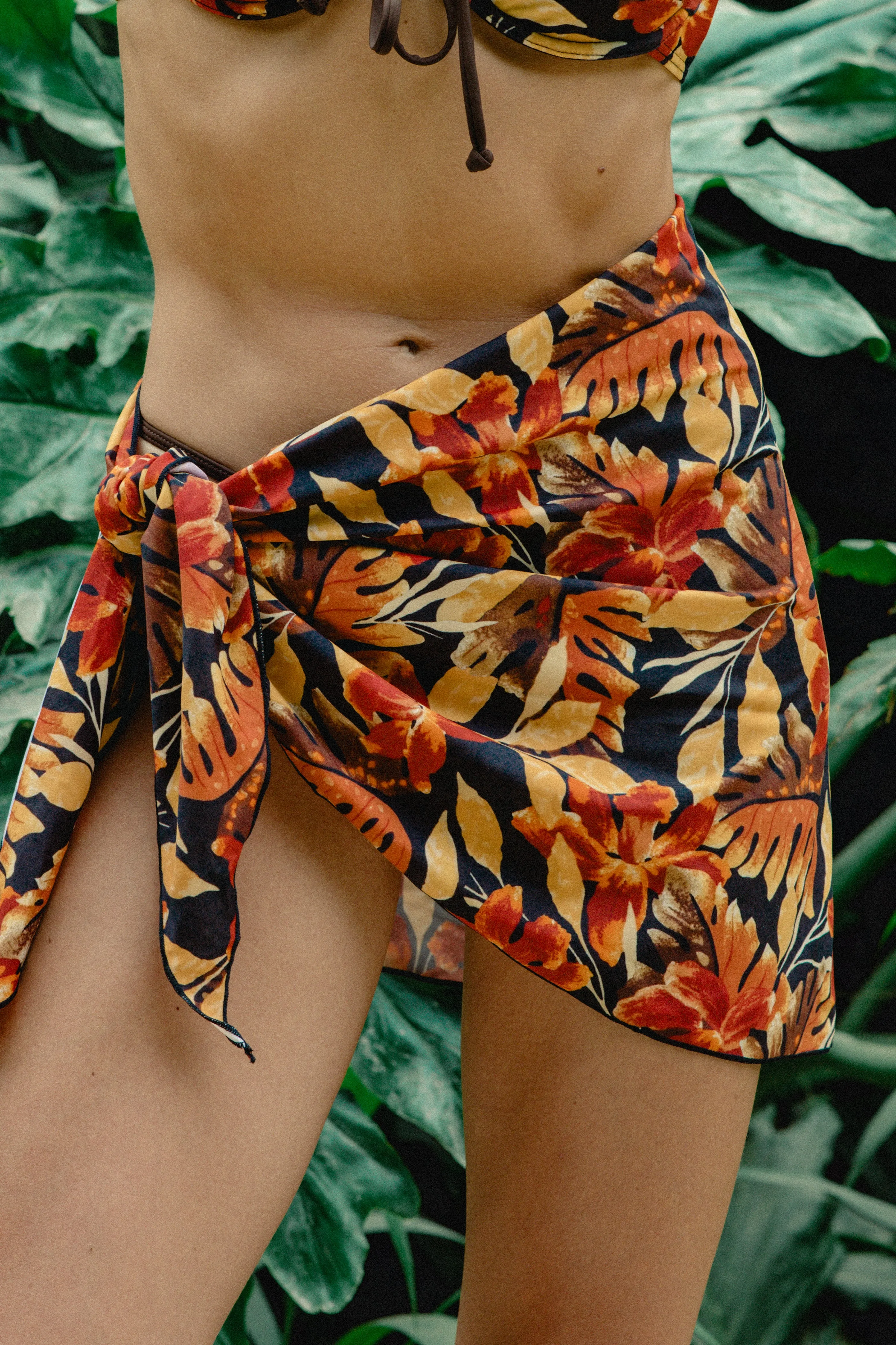 Sarong - Hawaiian Tropics sold by SNRKLBR